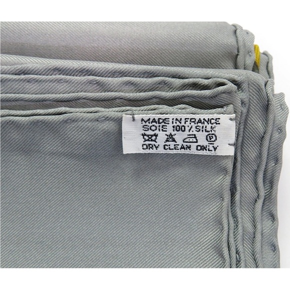 Hermès Green and Yellow Silk Scarf - Picture 10 of 11